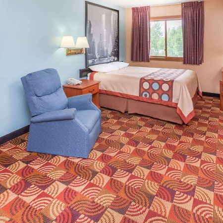 Super 8 By Wyndham Shipshewana Hotell Eksteriør bilde