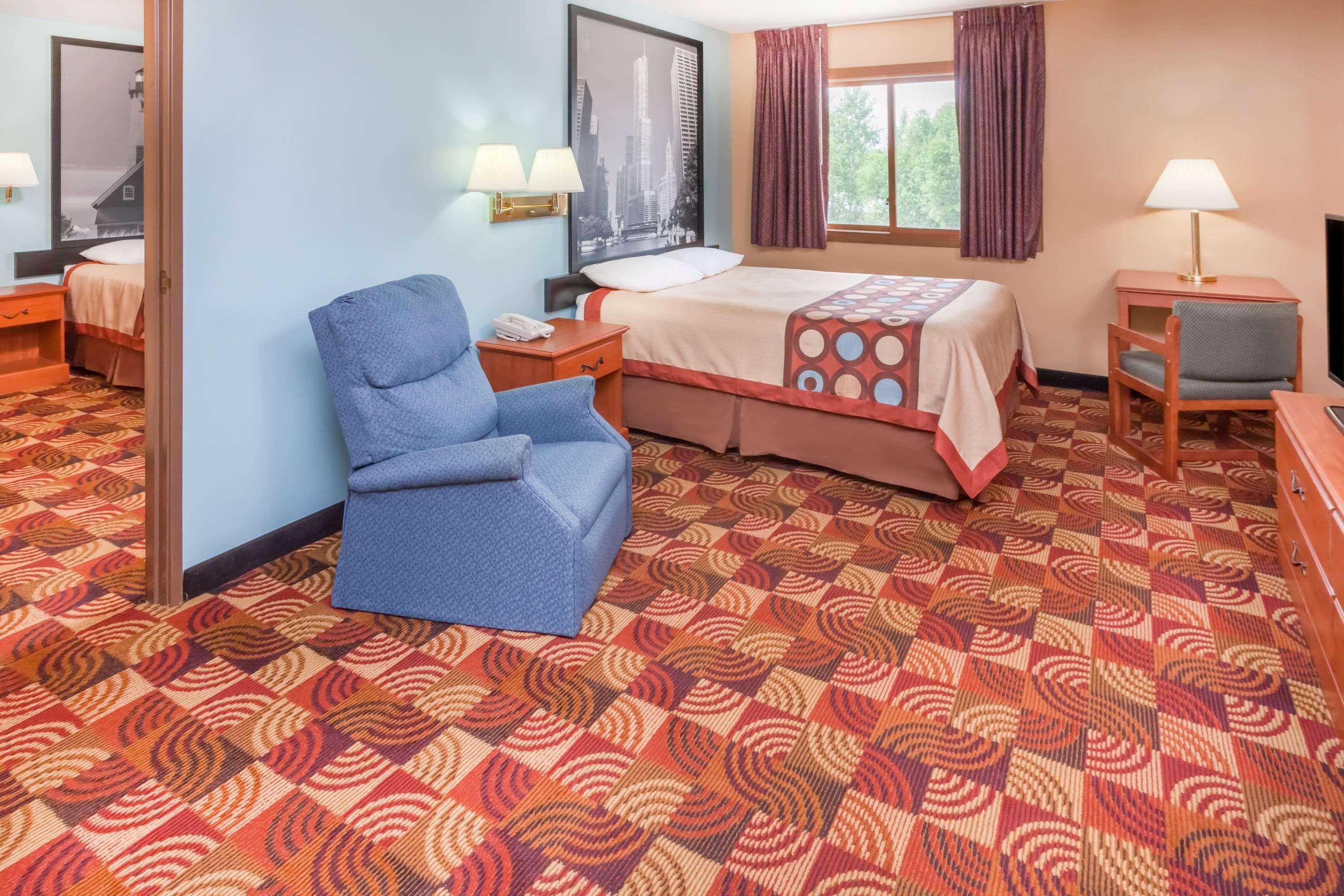 Super 8 By Wyndham Shipshewana Hotell Eksteriør bilde